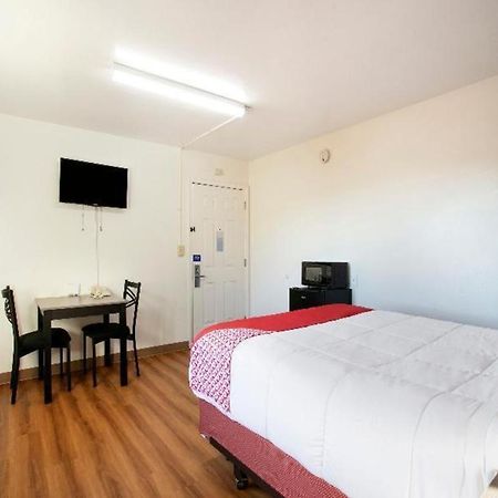 Oyo Hotel Kalama Zewnętrze zdjęcie