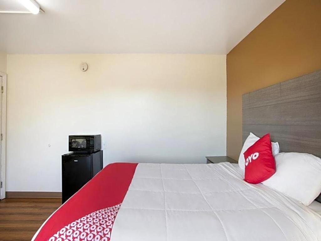 Oyo Hotel Kalama Zewnętrze zdjęcie